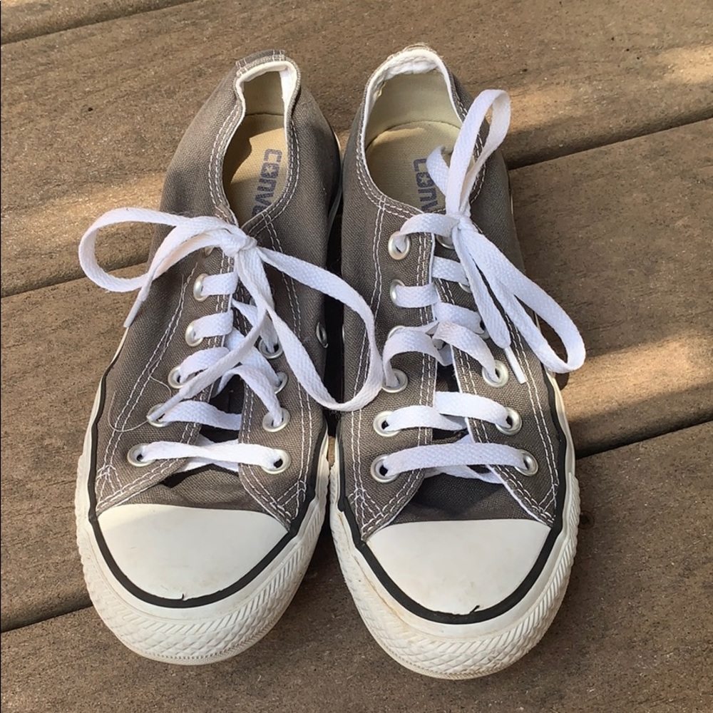 Women’s size 7 grey Converse sneakers